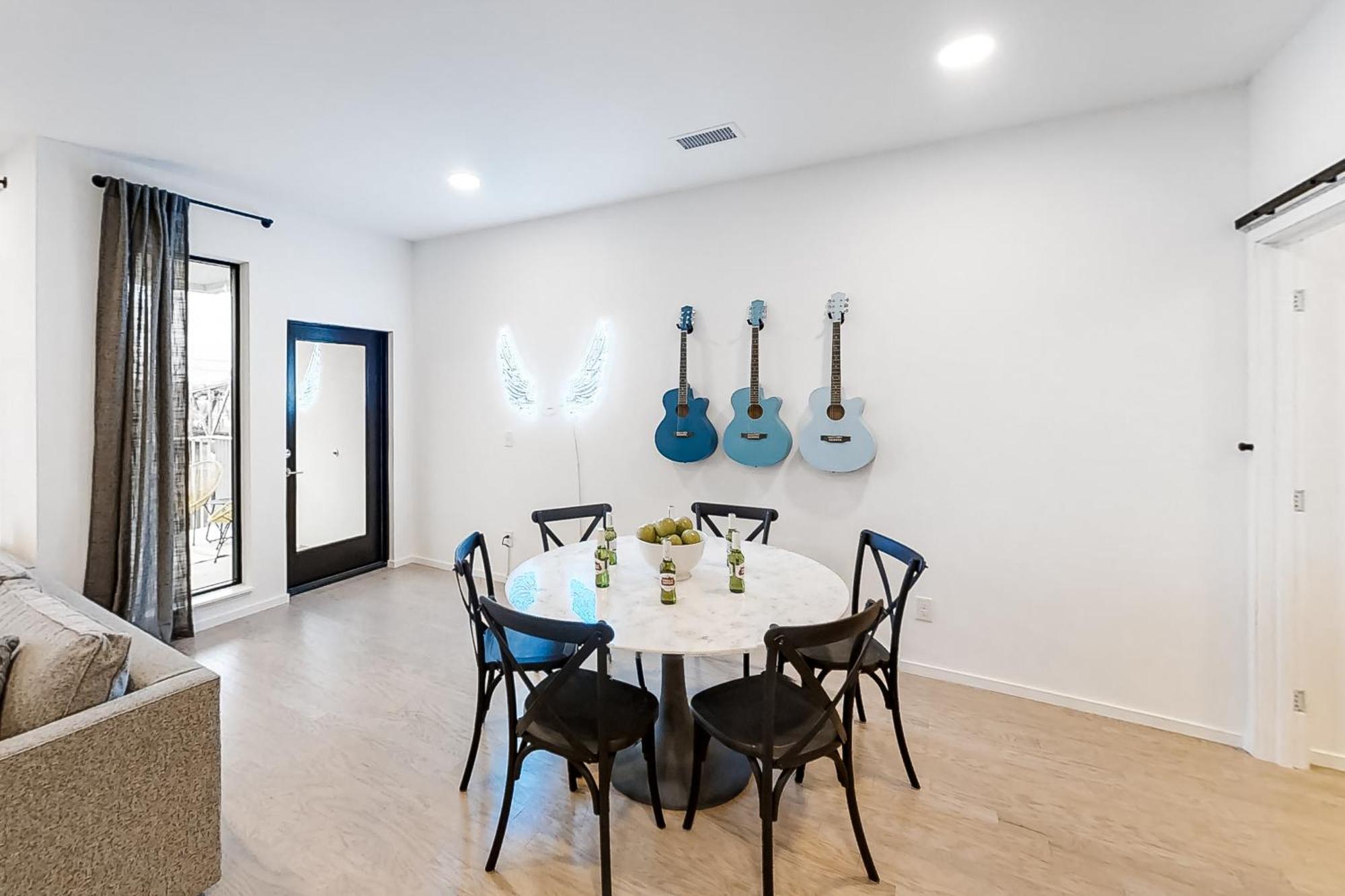 Eve Nashville Bilik gambar